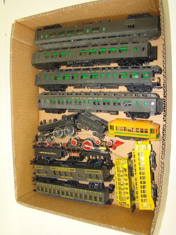 BOX LOT OF HO TRAINS - 2