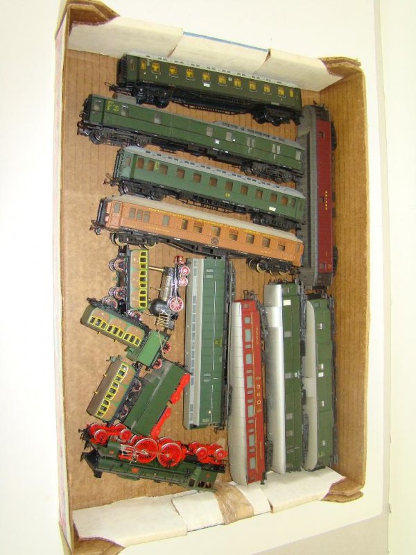 BOX LOT OF HO TRAINS