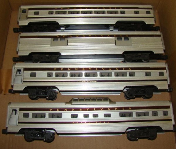 LOT OF LIONEL CARS