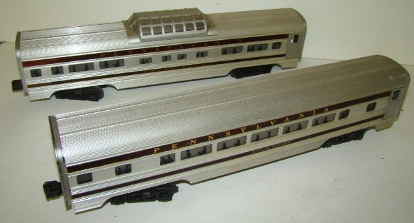 LOT OF LIONEL CARS - 3