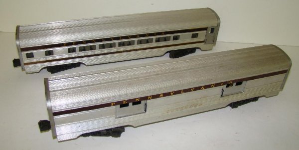 LOT OF LIONEL CARS - 5