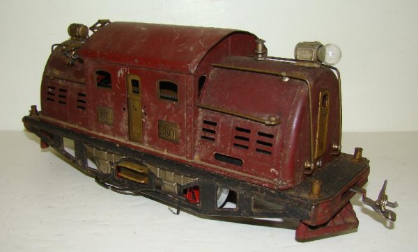 LOT OF TWO LIONEL TRAIN ENGINES - 6