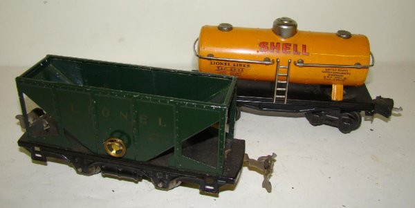 LOT OF 6 LIONEL TRAINS - 4