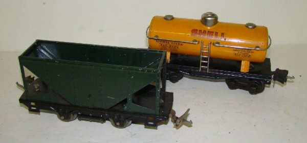 LOT OF 6 LIONEL TRAINS - 5