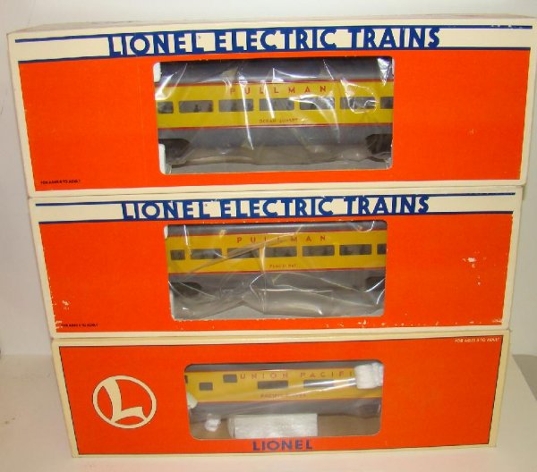LOT OF BOXED LIONEL UNION PACIFIC TRAINS - 2