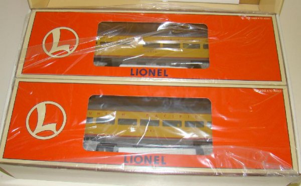 LOT OF BOXED LIONEL UNION PACIFIC TRAINS - 6
