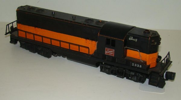 LOT OF THREE LIONEL ENGINES - 5