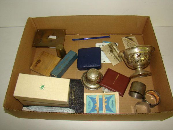 MIXED OCEAN LINER COLLECTIBLE LOT: INCLUDES ITALIA LINE PLAYING CARDS, NAPKINS RINGS, WHITE STAR LINE POCKET MIRRORS, FRENCH LINE DICE, AND MORE. EXAMINE. FROM THE ESTATE OF KEN SCHULTZ.