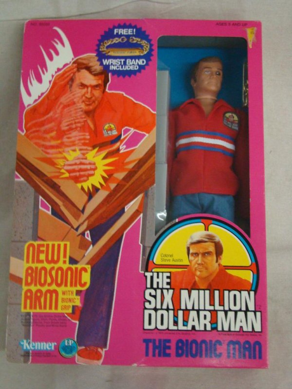 THE SIX MILLION DOLLAR MAN. DOLL.: THE BIONIC MAN WITH NEW BIOSONIC ARM. AS NEW IN ORIGINAL BOX.