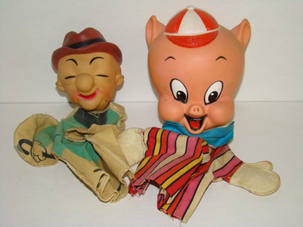 LOT OF TWO VINTAGE WARNER BROS. HAND PUPPETS