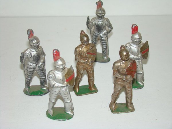 LOT OF MANOIL KNIGHTS - 2