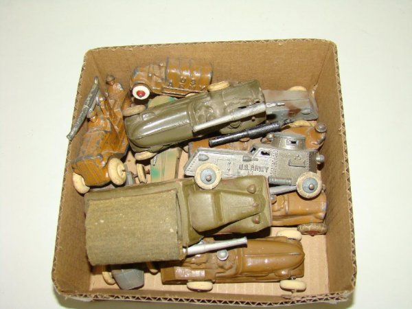 LOT OF MANOIL MILITARY VEHICLES