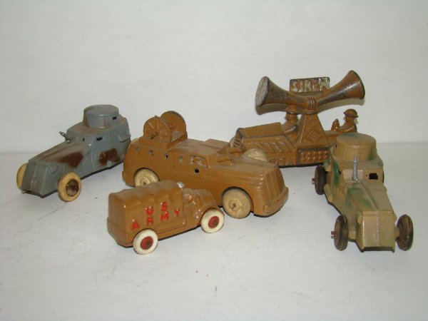 LOT OF MANOIL MILITARY VEHICLES - 2