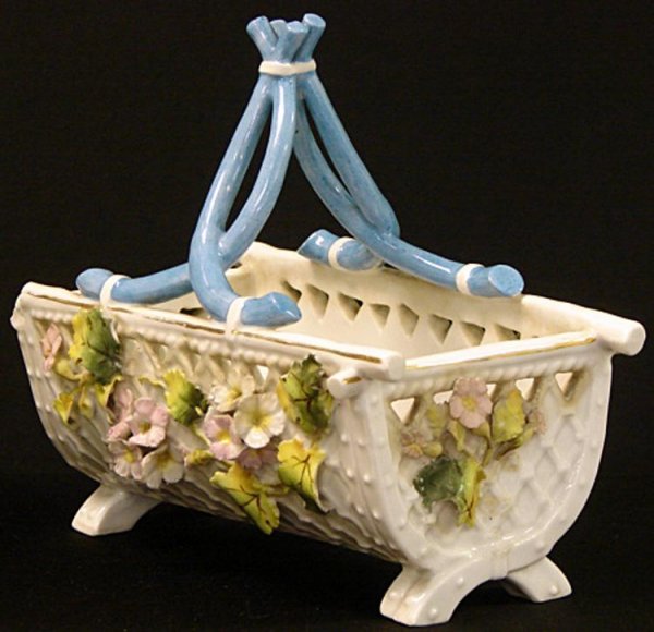 ANTIQUE DEPOSE PORCELAIN EASTER BASKET - 3