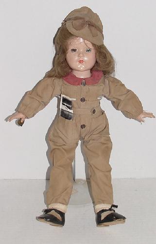 RARE EFFANBEE "LITTLE LADY": RARE EFFANBEE "LITTLE LADY". 19" IN USO UNIFORM. HARD PLASTIC.