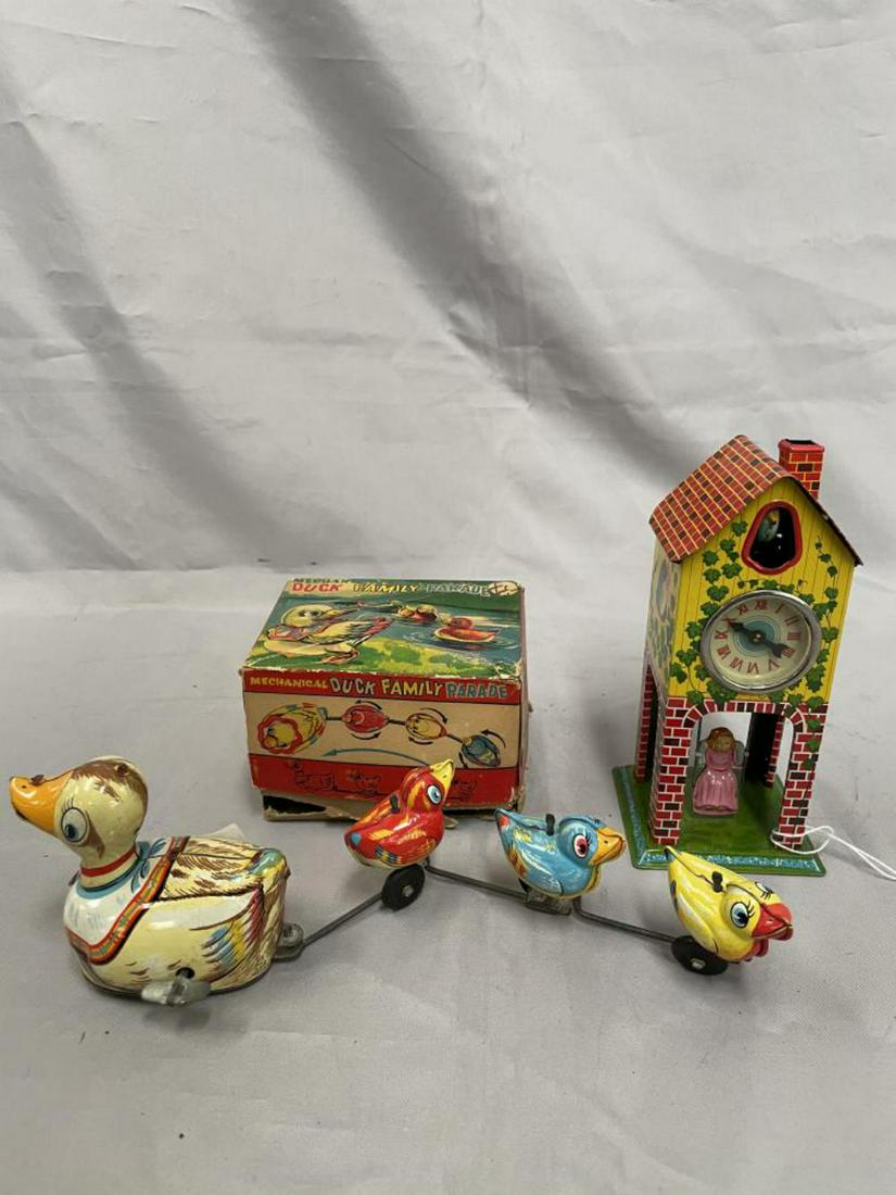Two Vintage Japanese Wind-ups (1 of 17)