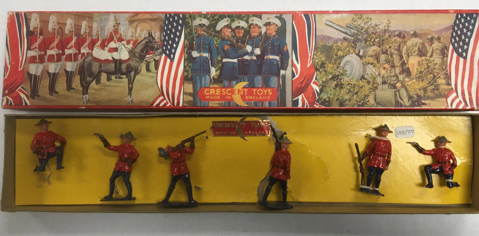 5 Boxed Vintage Soldier Sets (1 of 5)