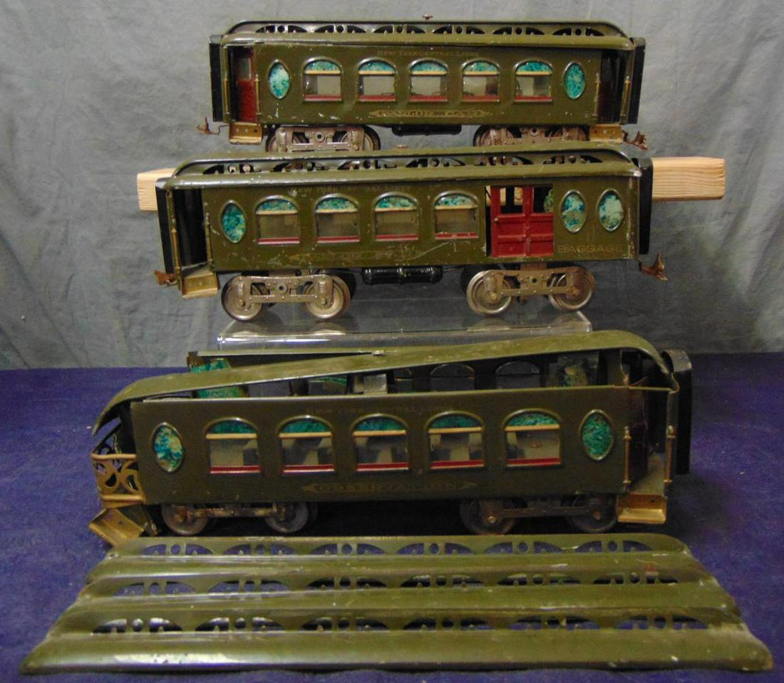 Lionel 19, 18 & 190 Passenger Cars, TLC: ST Gauge. Includes a 19 Combine; 18 Pullman, 1 roof section loose; 190 Observation, crushed, but can be straightened with care, paint shouldn’t suffer, save for underneath, roof apart. Paint is clea