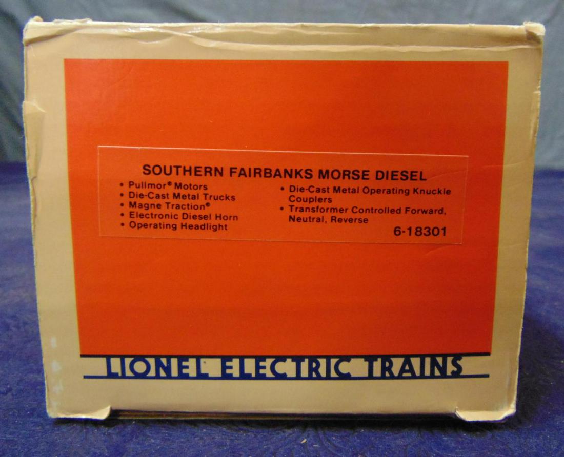 Lionel 18301 Southern FM Diesel: Nice dual motor FM equipped with light & Horn. It shows very light runtime with box. From the Frank Pisani Collection.