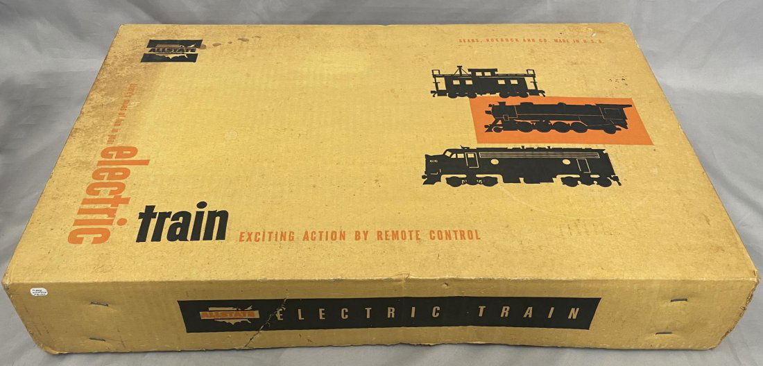 Scarce Allstate Set 9632, WP ABA: Made for Sears, includes a 901 WP E8 ABA diesel in scarce silver plastic. All steps & horns are intact; 2 #1217 WP Full Vista-domes; 1007 WP Observation. Cars are illuminated with movie star inserts a