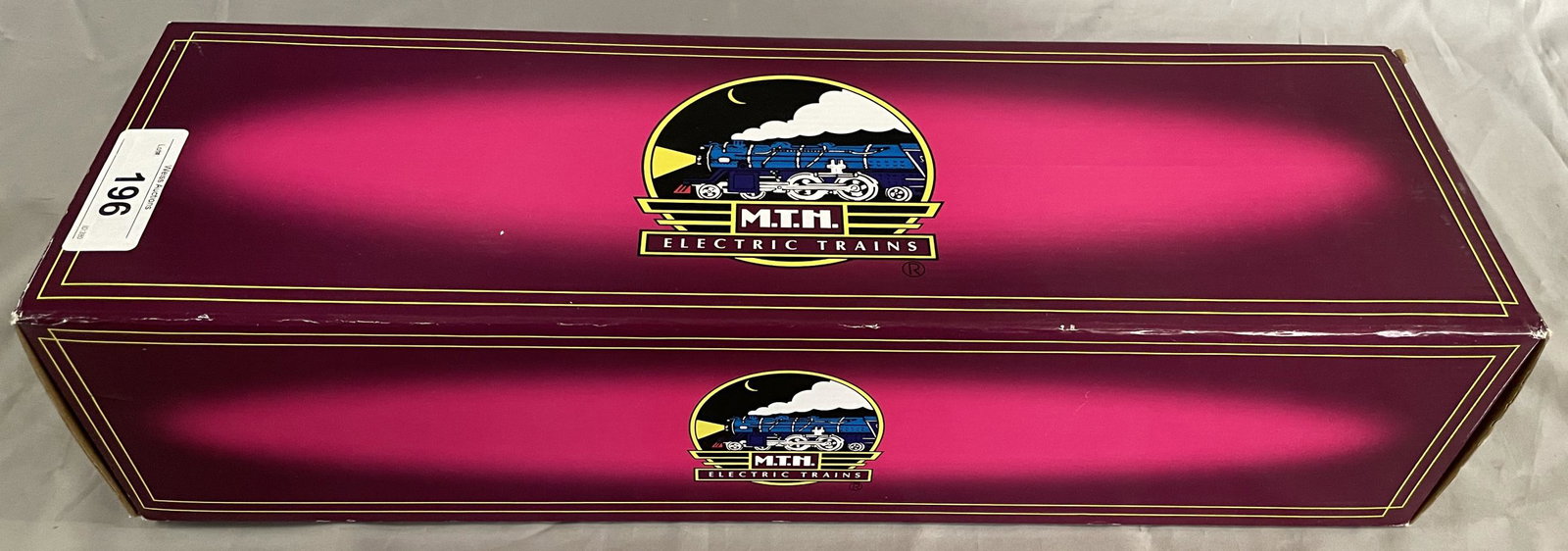 MTH 20-20214-1 PRR RS1 High Hood: Nice scale Diesel, equipped with ProtoSounds 3.0. It shows light runtime with box.