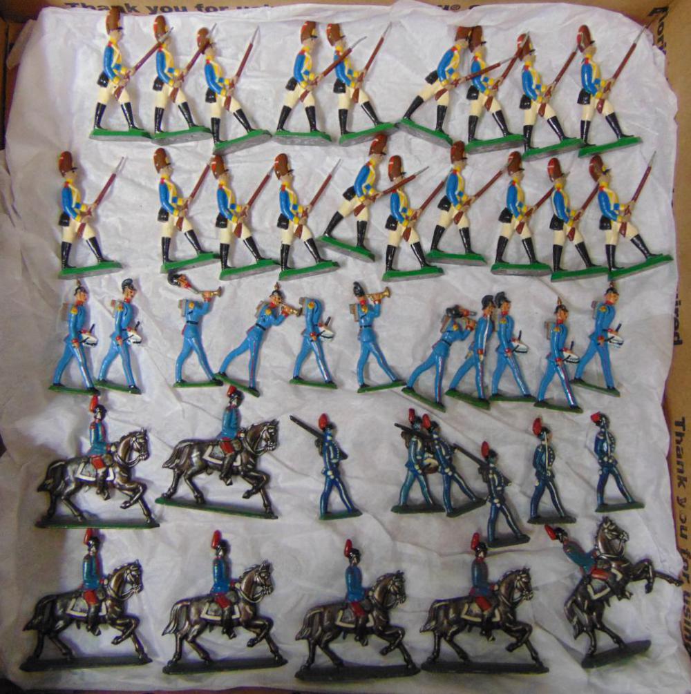 Assorted Semi Flats: Appears to represents 3 regiments, many with Heyde style removable heads. A few minor weapon issues, most nice. Examine.