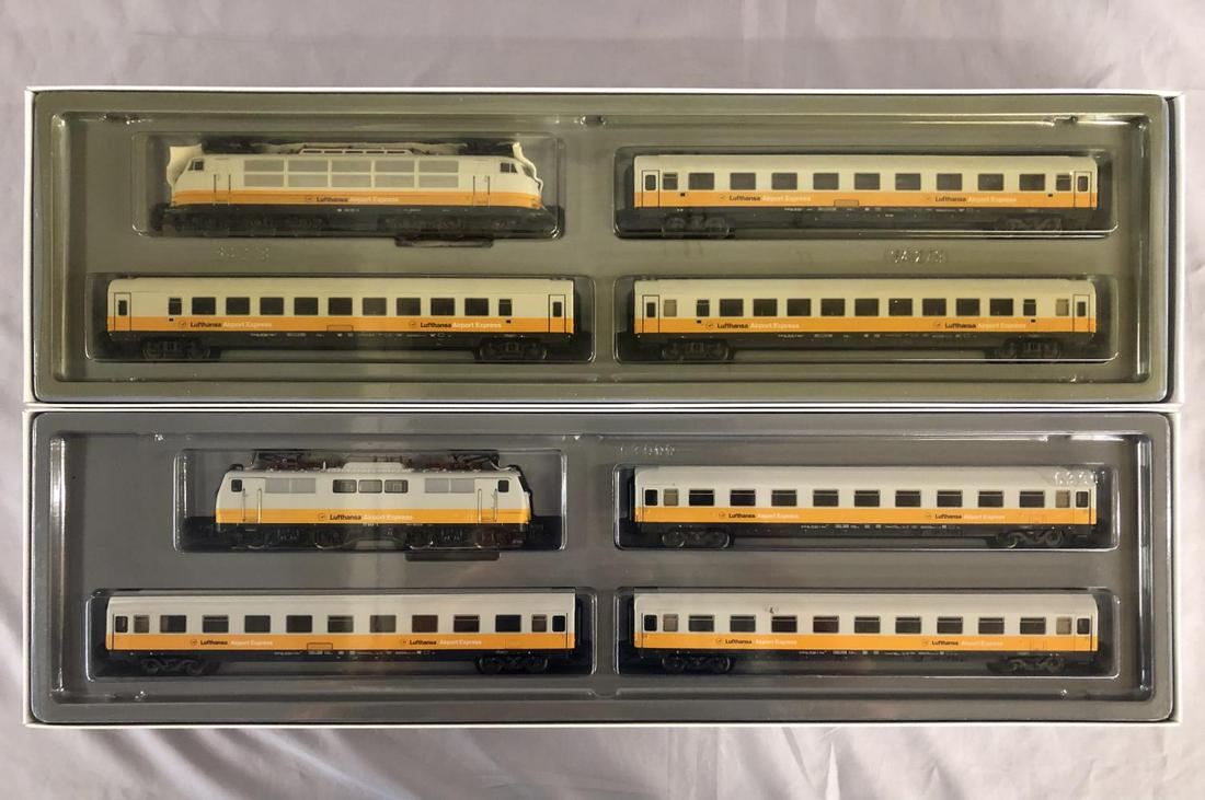 Marklin HO 2867 & 2868 Luftansa Express Sets (1 of 3)