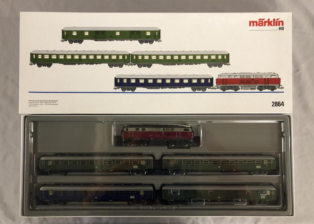 Boxed Marklin HO 2864 DB Express Train (1 of 3)