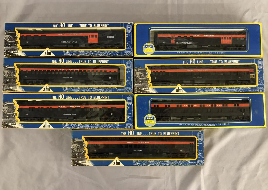 7 AHM HO NH Heavyweight Passenger Cars (1 of 2)