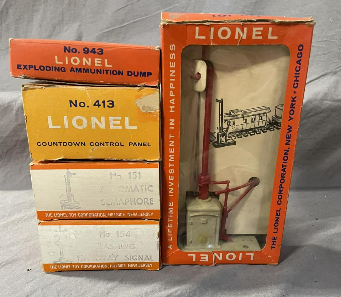 5 Late Boxed Lionel Accessories (1 of 5)