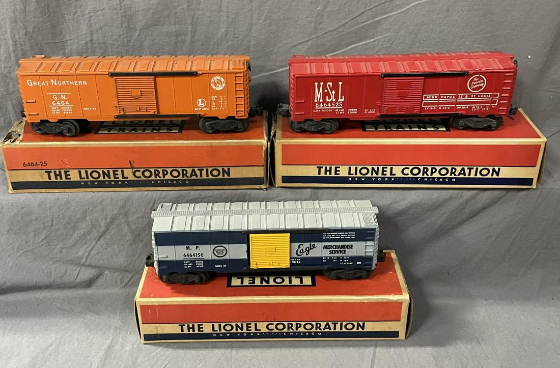 3 Boxed Lionel Boxcars (1 of 5)