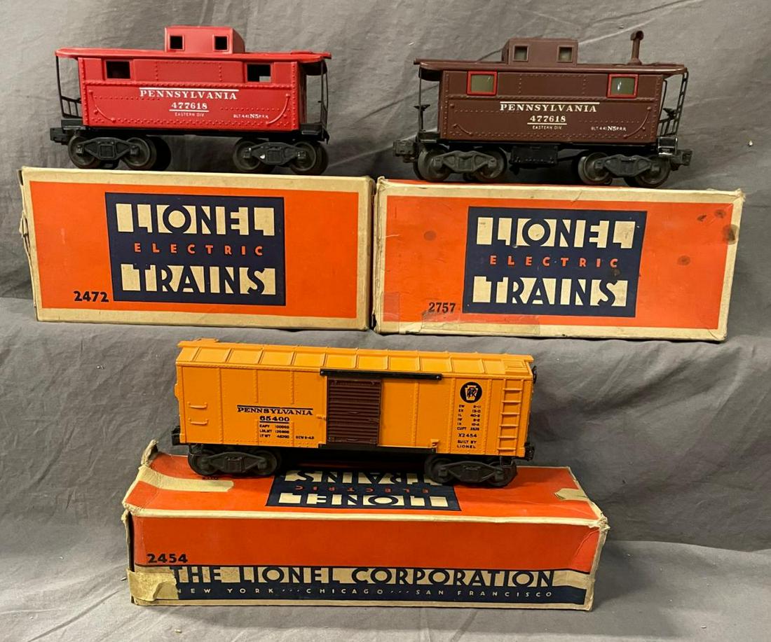 Clean Early Lionel Freight Cars (1 of 5)