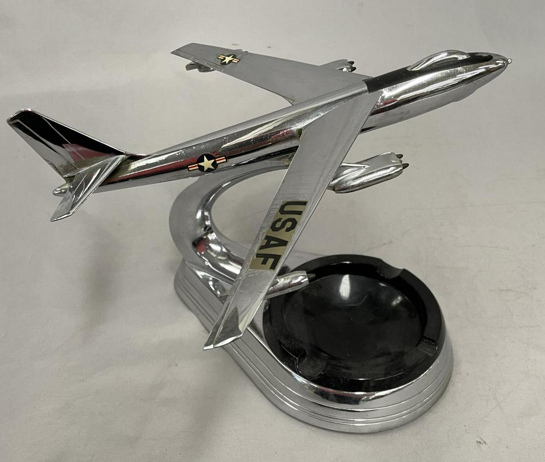 Nice US Air Force B47 Bomber Desk Model (1 of 4)