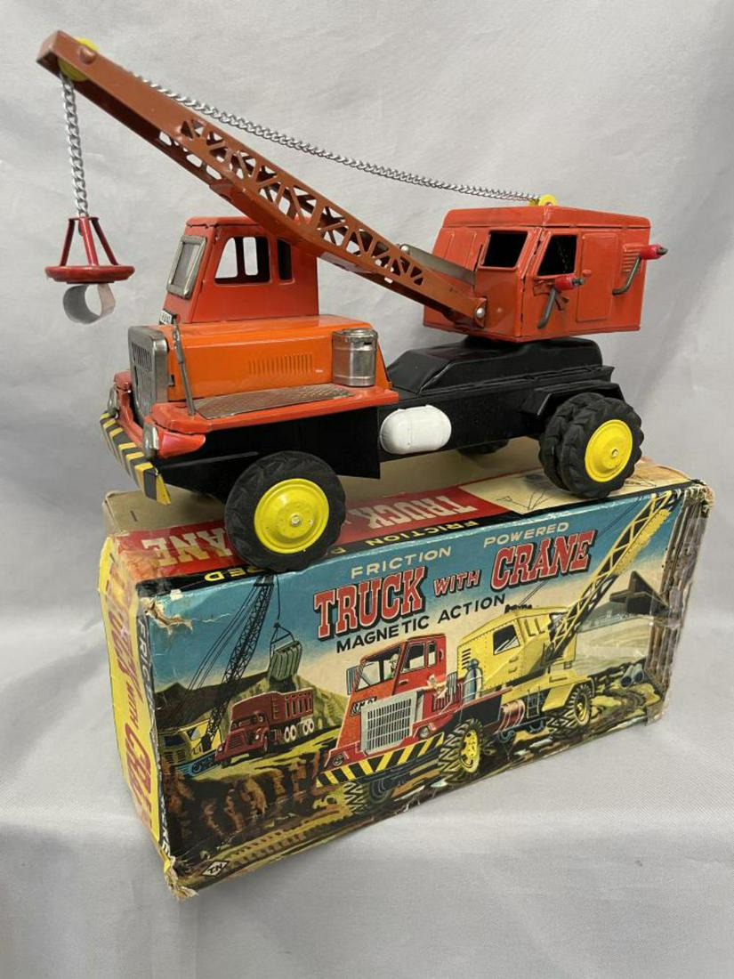 Boxed Nomura Mobile Magnetic Truck Crane (1 of 3)