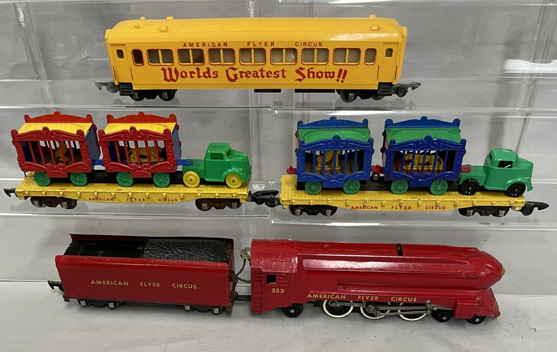 Nice American Flyer Circus Set: S Gauge. Includes a 353 Circus Steam Loco & Tender with super lettering and patina; 2 (#643) Cast Flat cars with cages and tractors, all dark yellow animals with 2 panthers, baboon & pelican. Allied v