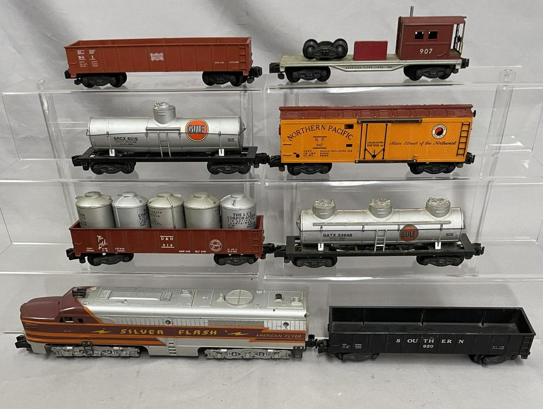 8pc American Flyer 481 Diesel Freight Set: S Gauge. Includes a 481 Silver Flask PA Alco A Diesel with nice decals and silver; 947 NP reefer; 941 Frisco Gondola; 925 Gulf Tank Car; 920 southern Gondola; 926 Gulf 3-D tank car; 916 D&H contour Ca