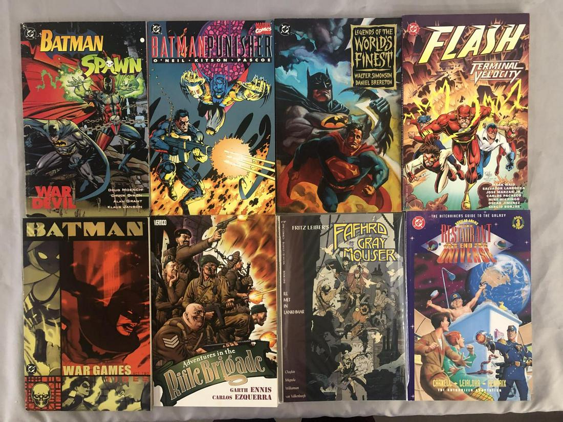 Modern Comic Book & Graphic Novel Lot (1 of 3)