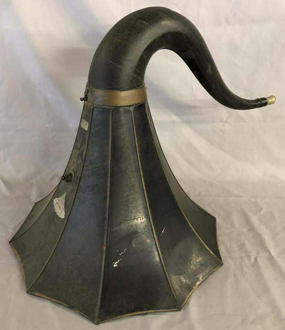 Edison Phonograph Cygnet No.10 Horn (1 of 7)