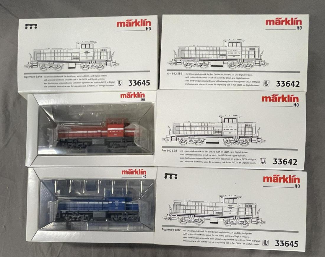 2 Each Marklin HO 33642 & 33645 Diesels (1 of 2)