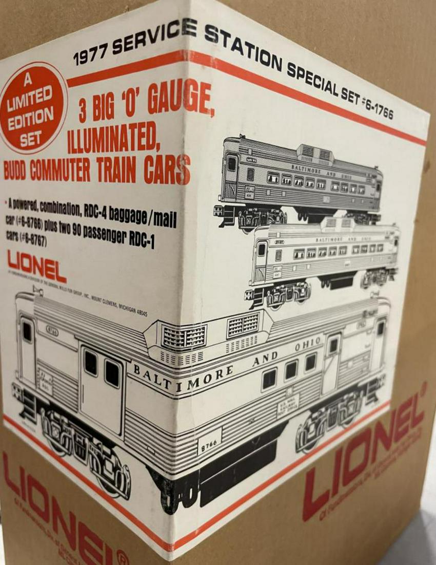 MINT Lionel MPC 1766 BUDD Car Set (1 of 1)