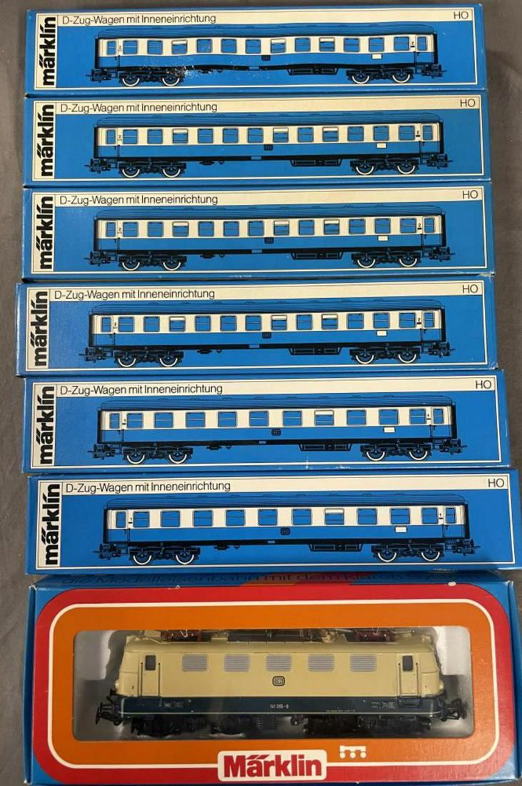 7Pc Marklin HO DB Commuter Passenger Set (1 of 2)