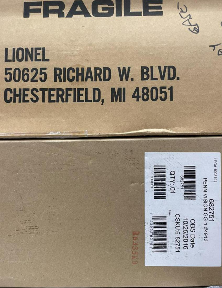 Lionel 682751 PRR Legacy GG1 and Case (1 of 2)