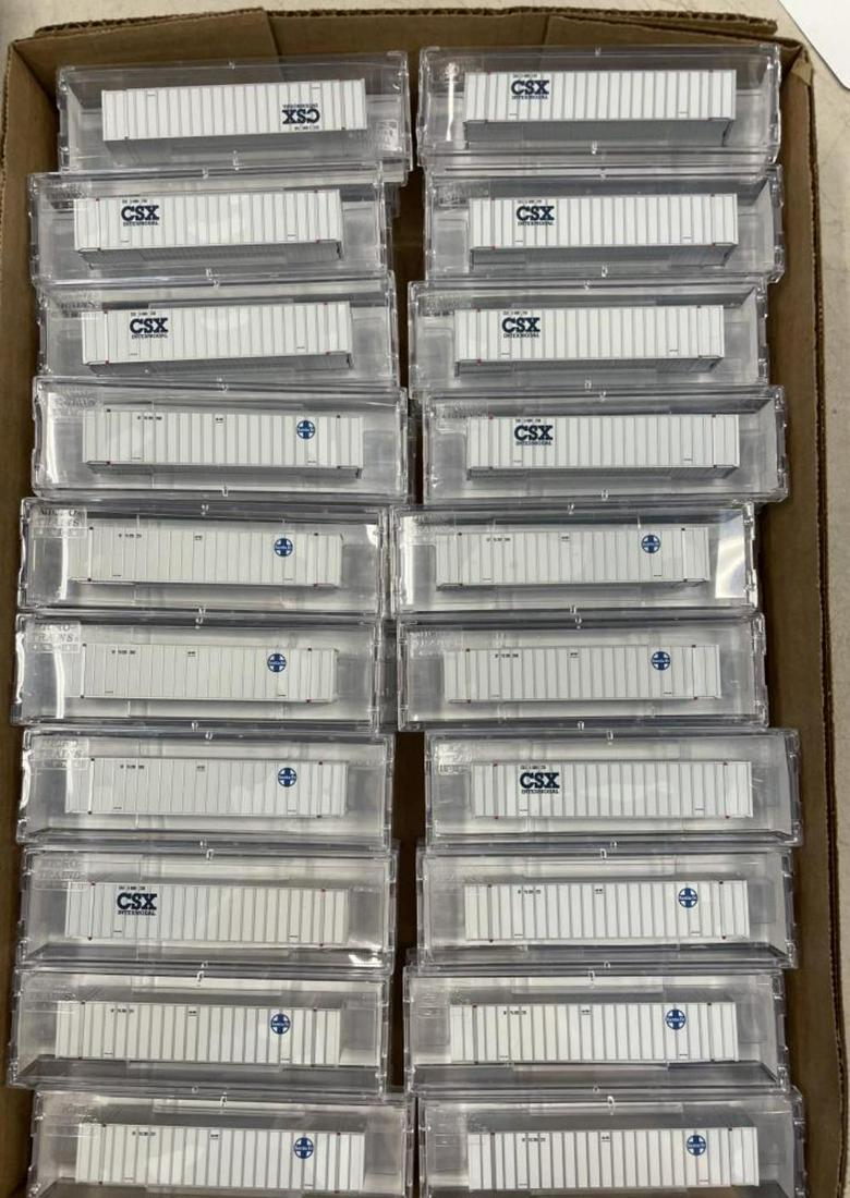 40 Micro Trains N Gauge Maxi-Stack Containers (1 of 1)