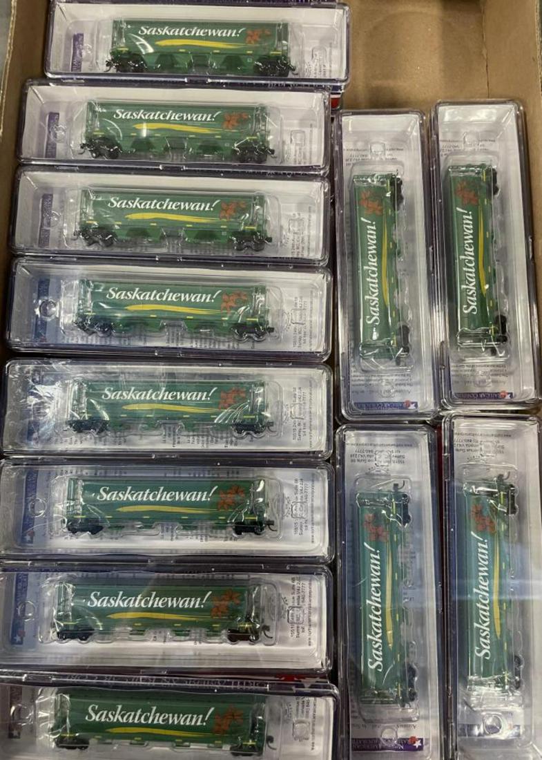 26 NARC N Gauge Saskatchewan Center Flow Hoppers (1 of 3)
