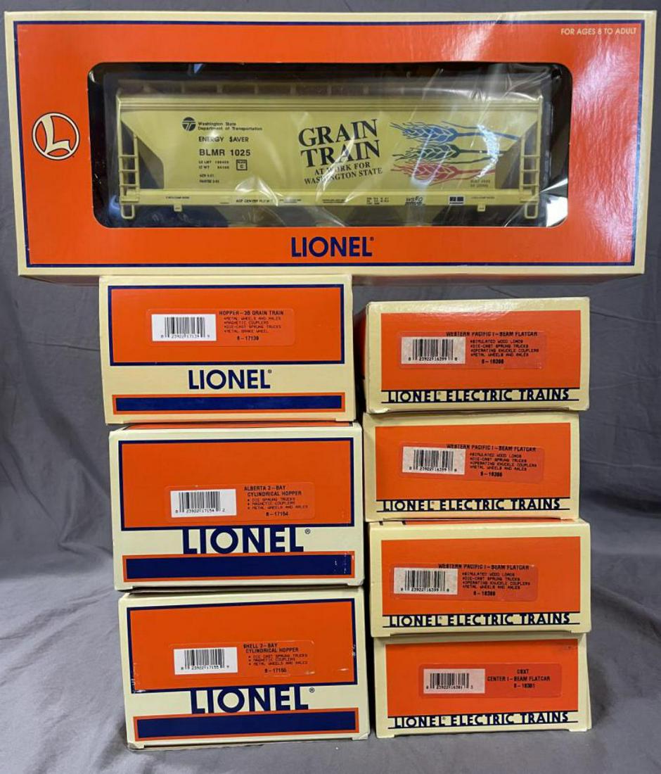 8 Lionel Standard O Freight Cars: Includes 17154 & 5 grain hoppers; 2 #17139 Grain Train hoppers; I-Beam Lumber cars 16281 and 3 #16399. All appear like new with boxes.