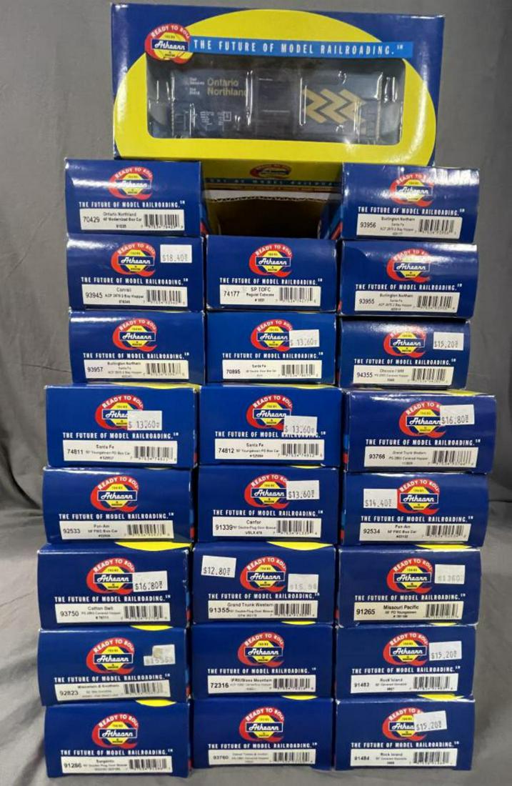 24 Assorted Athearn HO Freight Cars (1 of 3)