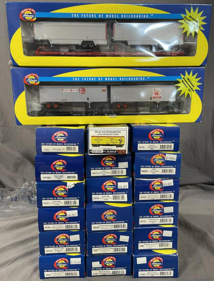 20 Athearn HO Freight Cars, Plus (1 of 2)