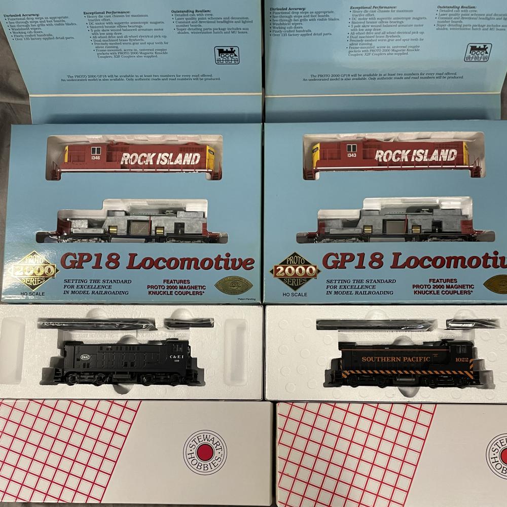 4 Stewart & Proto 2000 HO Diesels (1 of 3)