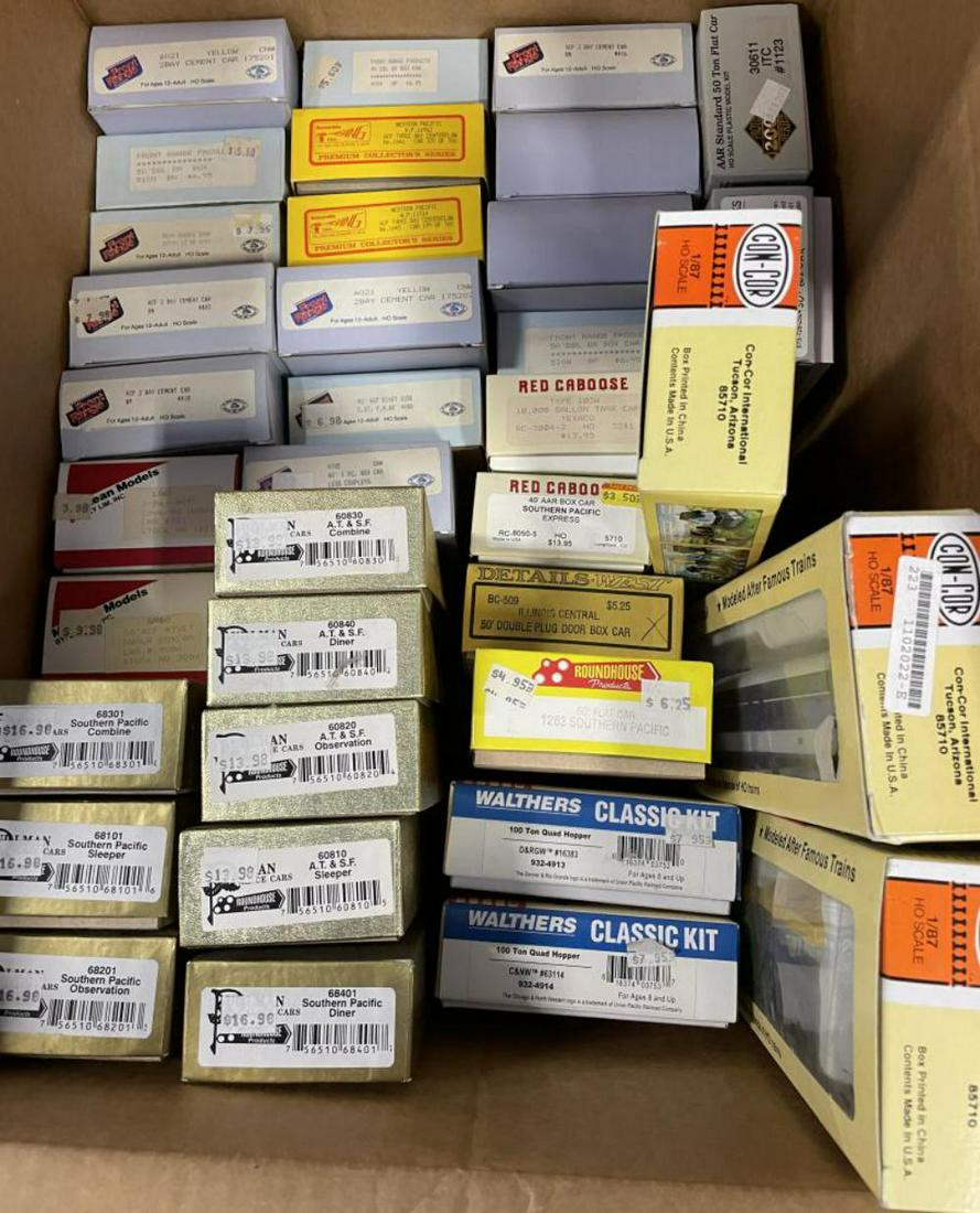 36 Assorted HO Freight & Passenger Car Kits (1 of 5)
