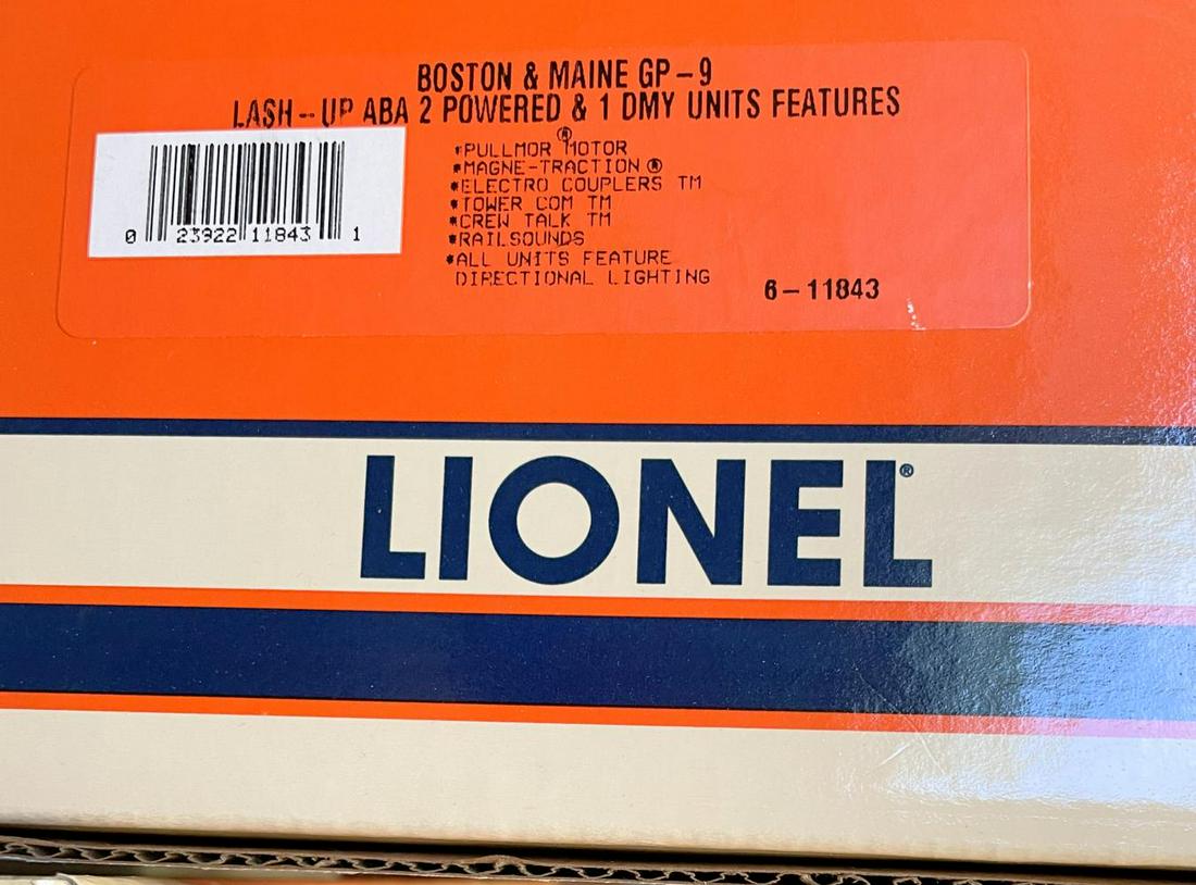 Lionel 11843 B&M GP9 ABA Diesels (1 of 1)